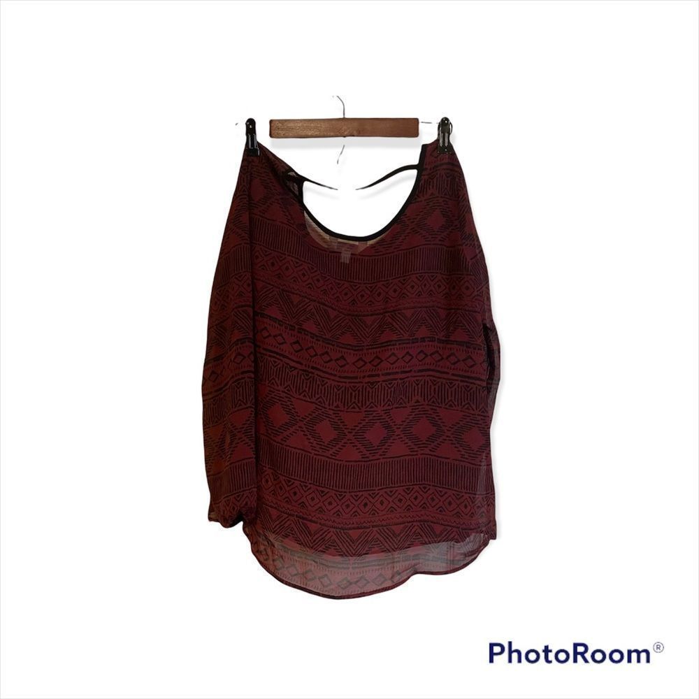 Charming Charlie abstract shear long sleeve top